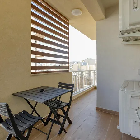 Lejlighed Modern 3br Close To Sliema's Promenade By 360 Estates *