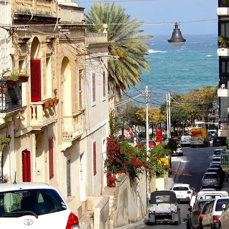 Lejlighed Modern 3br Close To Sliema's Promenade By 360 Estates