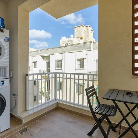 Lejlighed Modern 3br Close To Sliema's Promenade By 360 Estates Sliema