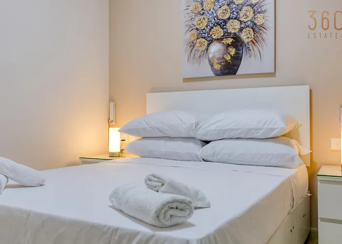 Modern 3br Close To Sliema's Promenade By 360 Estates *