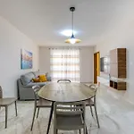 Modern 3br Close To Sliema's Promenade By 360 Estates Sliema