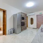 Modern 3br Close To Sliema's Promenade By 360 Estates Sliema