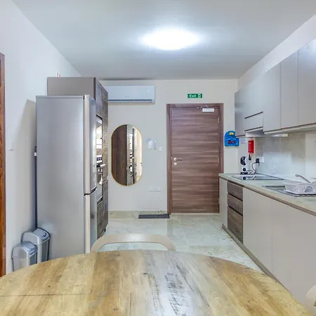 Modern 3br Close To Sliema's Promenade By 360 Estates * سليمة