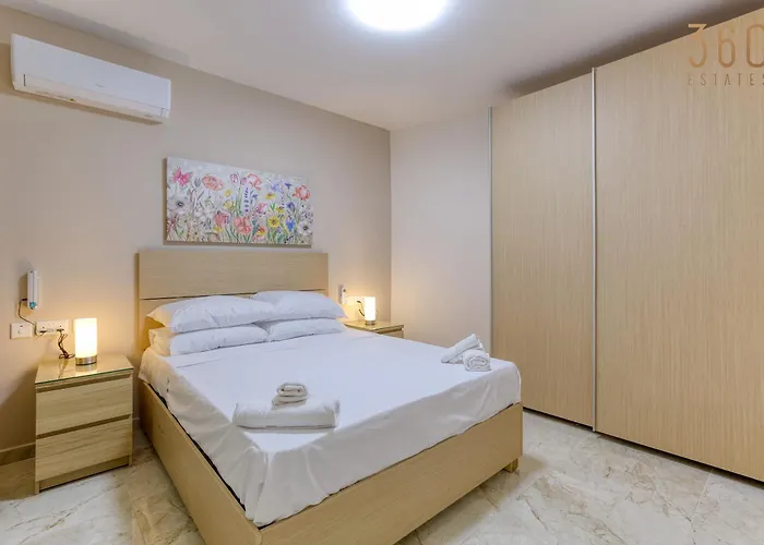 Modern 3br Close To Sliema's Promenade By 360 Estates * Sliema